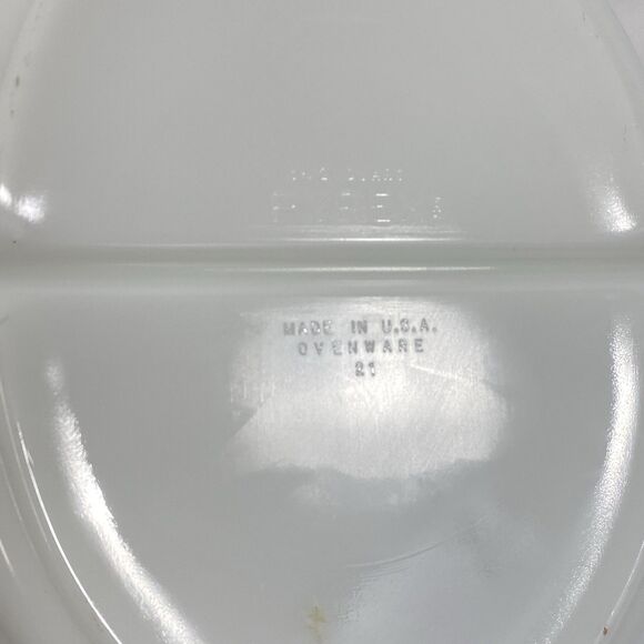 Vintage Pyrex Town and Country 1.5-quart oval divided casserole dish Brown - Picture 6 of 7